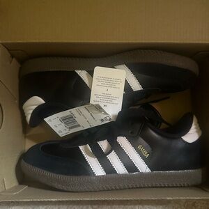 Adidas Black Samba Classic J youth 5.5 US Womens 7.5 NIB